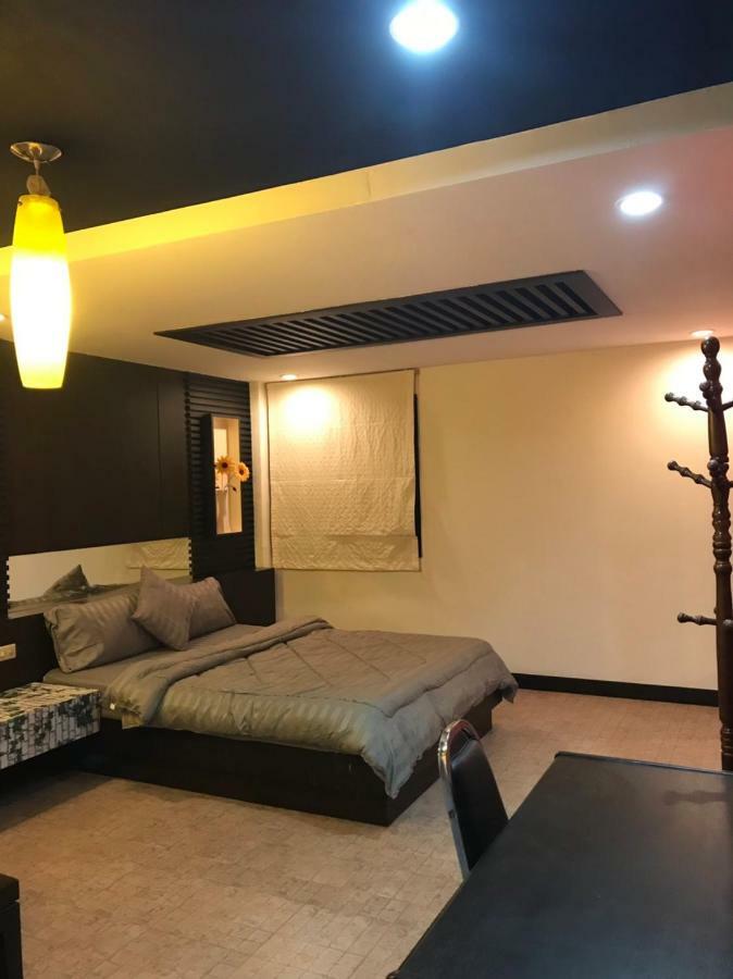 Paradise Inn Chonburi (Adults Only) Exterior photo